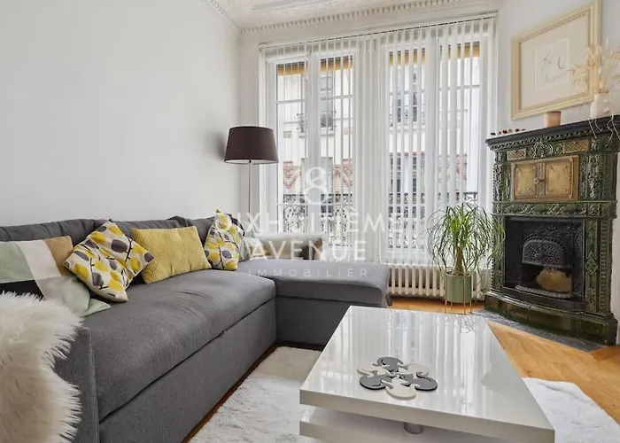 Modernite Et Confort A Montmartre